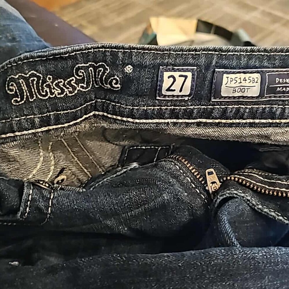 Miss Me  Fleur de Lis Boot Cut